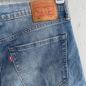 Vintage LEVI'S 541 Athletic Fit Shorts W36 (Size 16)